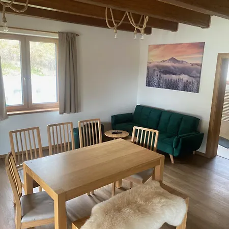 Slnecne Pod Dumbierom בית נופש *