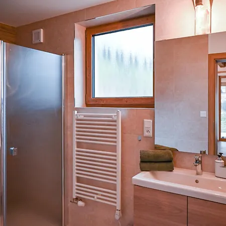 Slnecne Pod Dumbierom בית נופש *