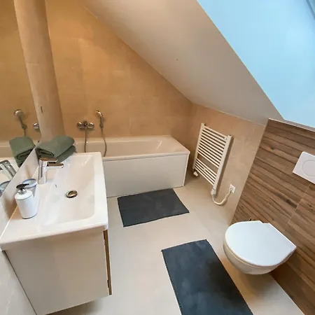 Slnecne Pod Dumbierom בית נופש